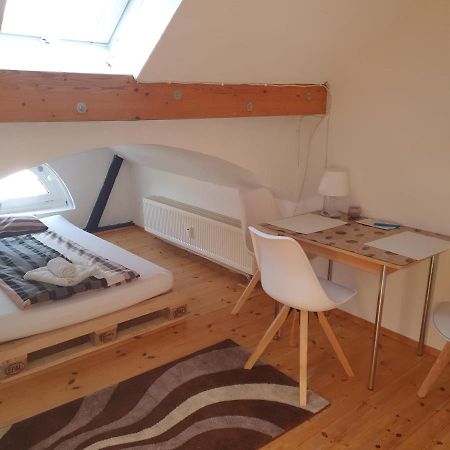 Hotel, Ferienwohnung, Zimmer Bad Driburg Esterno foto