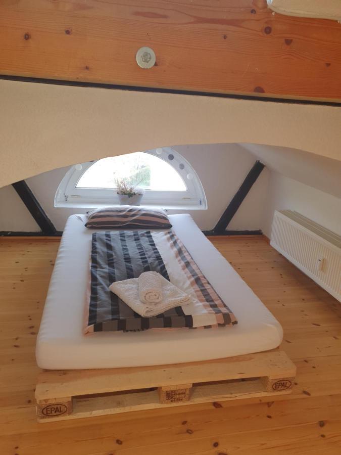 Hotel, Ferienwohnung, Zimmer Bad Driburg Esterno foto